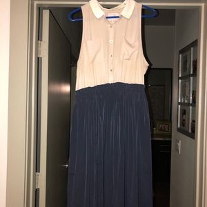 Anthropologie Tan/Navy dress w/ pockets!